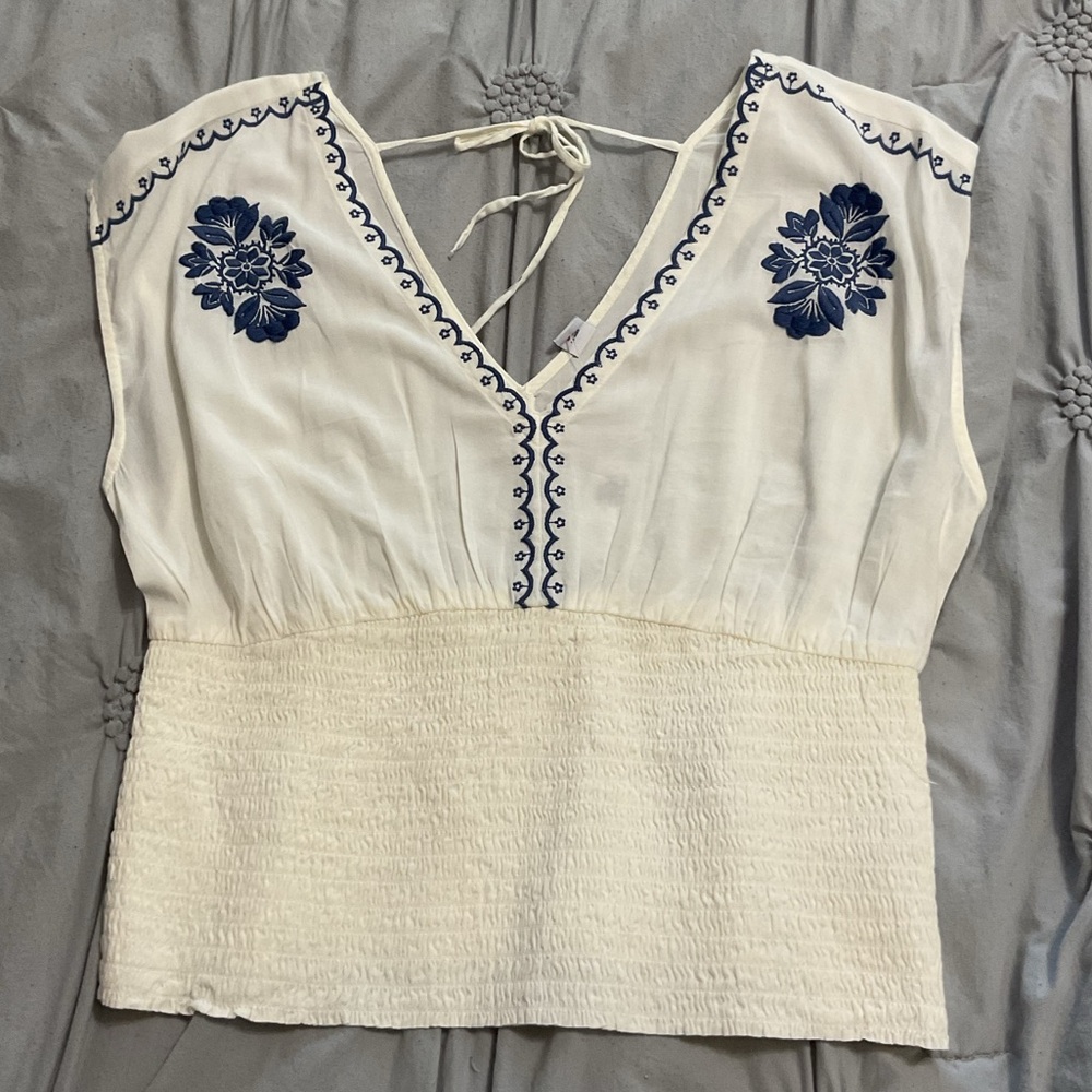 NEW WITH TAGS old navy blouse